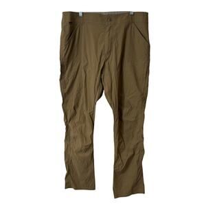 Kuhl Men's Renegade Cargo Pants Tan Khaki Hiking Outdoor Lightweight 38 x 34